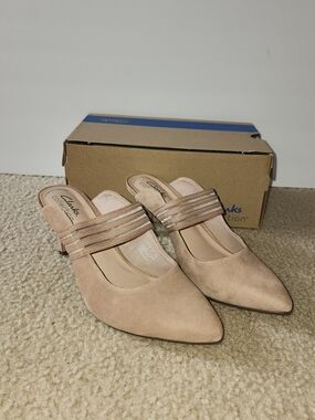 Clarks Collection Suede Pumps